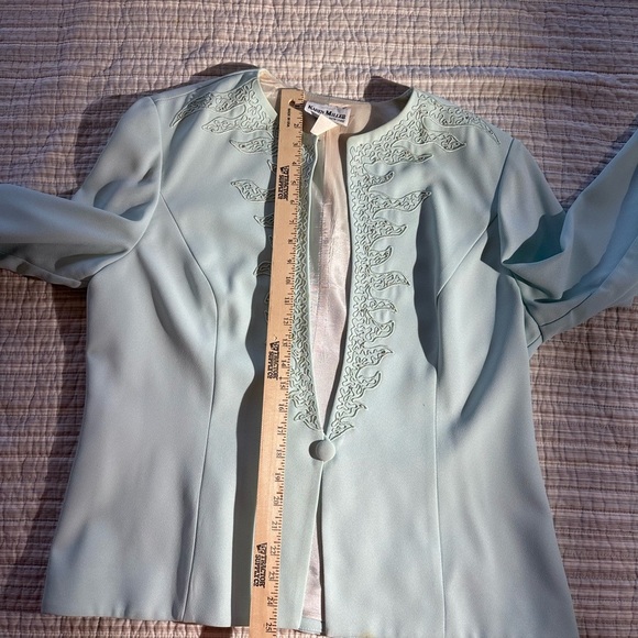 Karen Miller New York 2 Piece Baby Blue Suit Size 17/18 (needs to be cleaned) - Picture 14 of 16